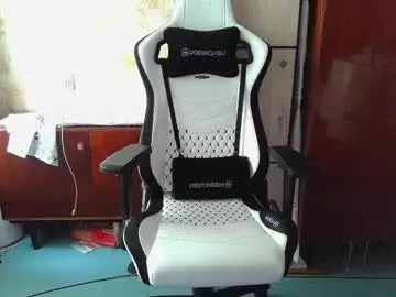 Chaturbate Best live sex cam show of danniielll
