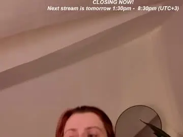 Chaturbate Live Sex Cam of doll_lesli