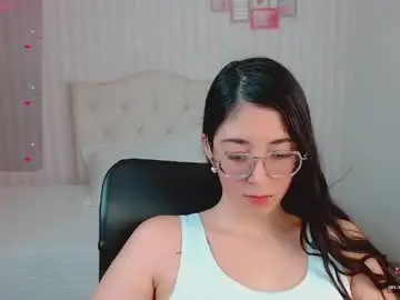 Chaturbate Nude Webcam of emmalove_doll