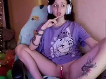 Chaturbate Live Sex Cam of queen_kitty1818