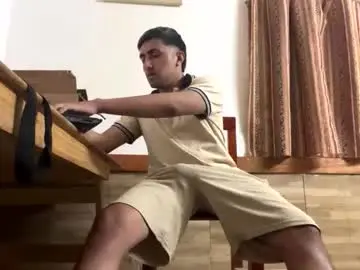 Chaturbate Adult Webcams of y0ungwithbrowndick