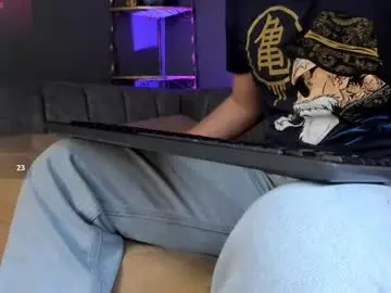 Chaturbate Sex Cam of golden_boyy_