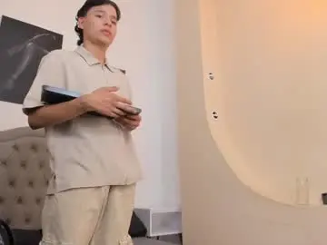 Chaturbate Live Porn of camillo_virgil