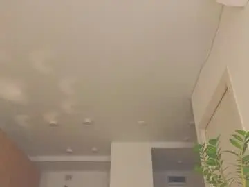 Chaturbate Adult Video Chat of lili__roze_