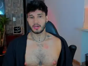 Chaturbate Live Sex Cam of deymon_scott