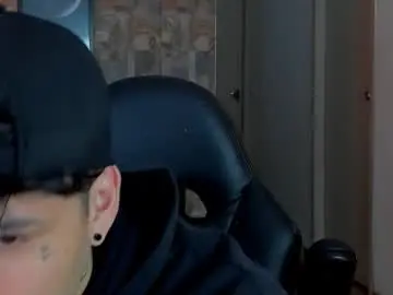 Chaturbate Live Sex of deymon_scott