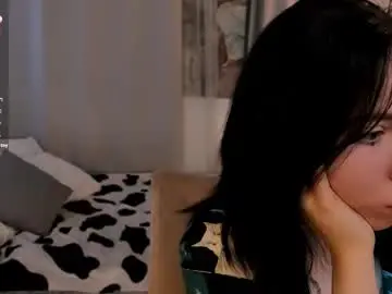 Chaturbate Live Sex Cam of lilithlunna