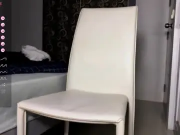 Chaturbate Live Sex Cam of louisdoux