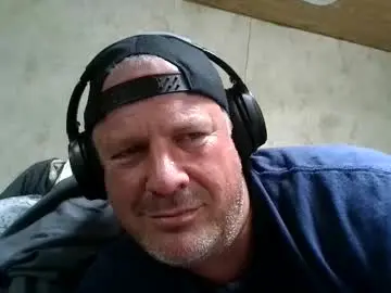 Chaturbate Live Porn of spankmebitches1