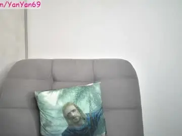 Chaturbate Live Sex of yandere69