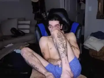Chaturbate Free Porn Cam of str8whiteboy21
