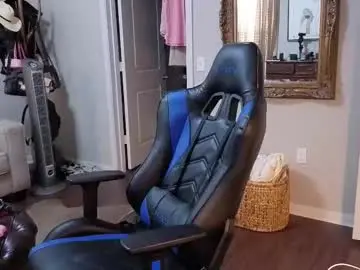 Chaturbate Live Sex Cam of str8whiteboy21