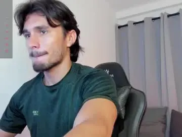 Chaturbate Best live sex cam show of axel_owen