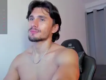 Chaturbate Best live sex cam show of axel_owen