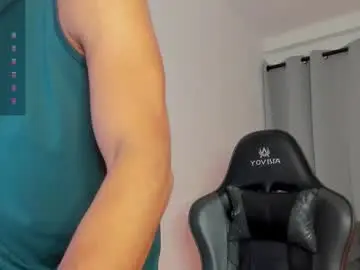 Chaturbate Best live sex cam show of axel_owen