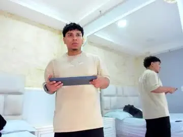 Chaturbate Free Live Porn of dominicksantiago