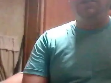 Chaturbate Sex Cam of mickeyshyne69