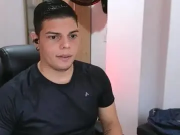 Chaturbate Free Live Porn of anndyhardy11