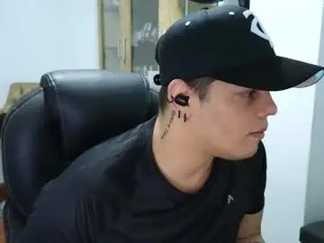 Chaturbate Live Sex of anndyhardy11