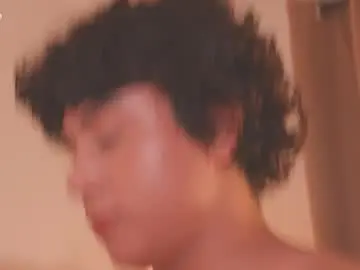 Chaturbate Live Sex Cam of enyollbloss