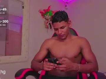 Chaturbate Best live sex cam show of hugo_cano