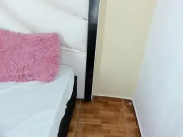 Chaturbate Live Sex Cam of loganmiller69_