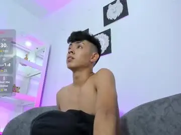 Chaturbate Free Porn Cam of logantwink18