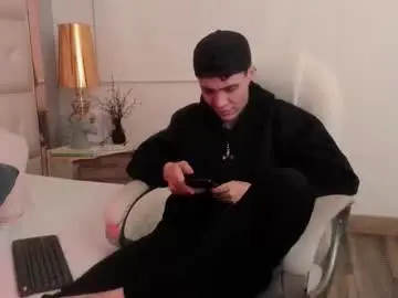 Chaturbate Watch Live Sex Cams of dark_sun333