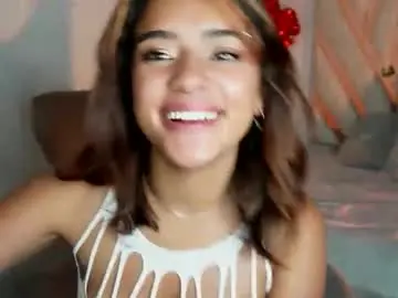 Chaturbate Live Sex Cam of rebeca_cortez55