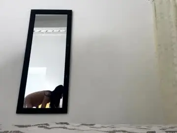 Chaturbate Free Live Porn of luisa_summer2