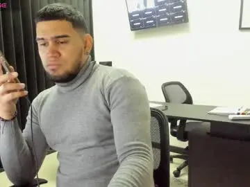 Chaturbate Adult Webcams of aaronhunter__