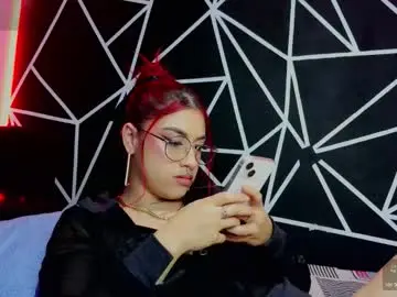 Chaturbate Adult Video Chat of darlyhooper1_