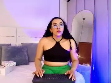 Chaturbate Adult Video Chat of alehia_cute