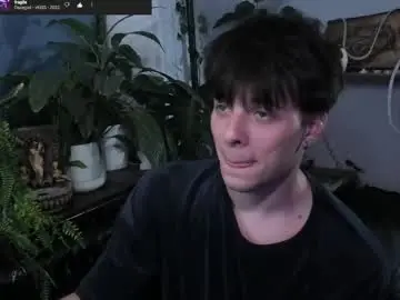 Chaturbate Live Sex Cam of whiteegrimm