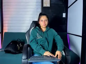 Chaturbate Live Sex Cam of _agathaargent