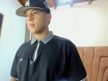 Chaturbate Adult Video Chat of mathy_robert