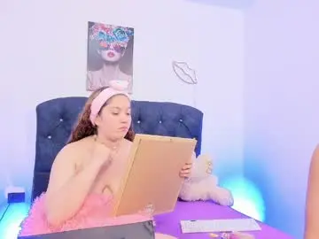 Chaturbate Sex Cam of zoe_and_valeria