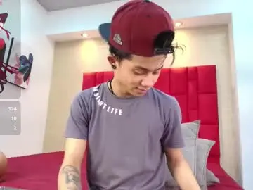 Chaturbate Live Sex Cam of danny__santoro