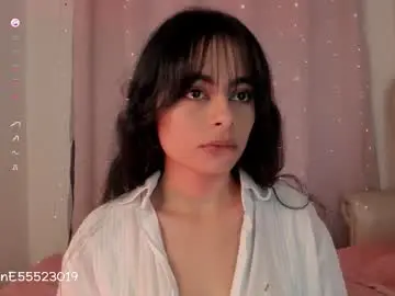 Chaturbate Nude Webcam of evelyn_evelyn
