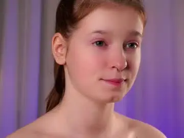 Chaturbate Live Sex Cam of mineliaaa