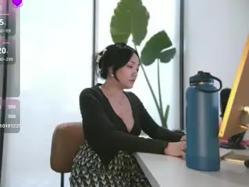 Chaturbate Free Porn Cam of ozhmara