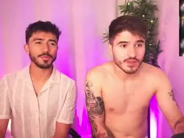 Chaturbate Live Sex Cam of damon_frost