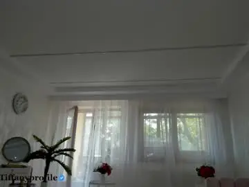 Chaturbate Live Sex Cam of tiffanyhouston_