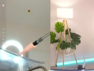 Chaturbate Live Sex Cam of lovebabyblush