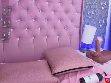 Chaturbate Best live sex cam show of rebekah_mercer