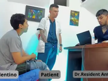 Chaturbate Live Sex Cam of valentino_bel