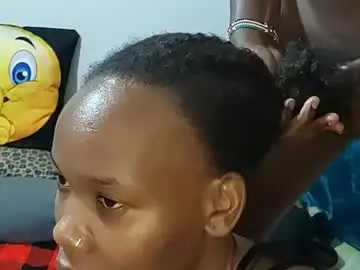 Chaturbate Live Sex Cam of creamyhub