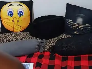 Chaturbate Live Sex Cam of creamyhub