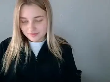 Chaturbate Free Live Porn of mia_moon27