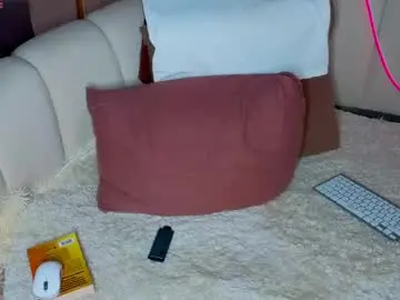 Chaturbate Sex Cam of emilytrays